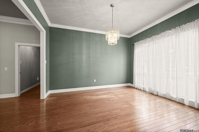 10241 Woodland View Dr, Greenwell Springs, LA 70739