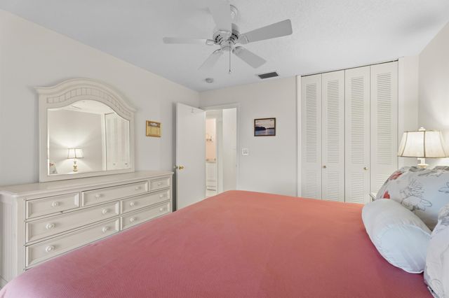 2600 S Kanner Highway F8, Stuart, FL 34994