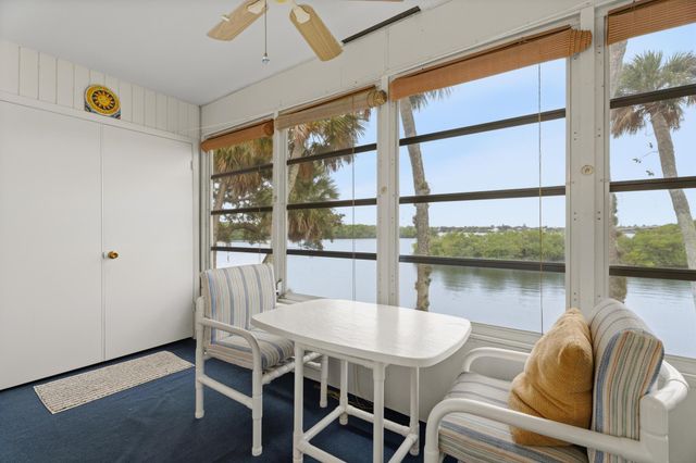 2600 S Kanner Highway F8, Stuart, FL 34994