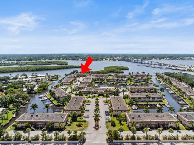 2600 S Kanner Highway F8, Stuart, FL 34994