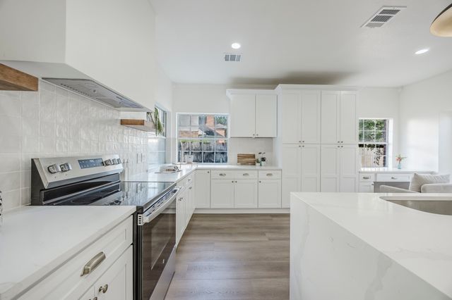 2043 Wanderlust Drive, Lewisville, TX 75067