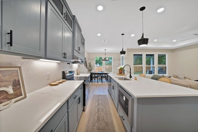 4523 S Ewing Avenue, Dallas, TX 75216
