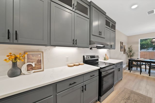 4523 S Ewing Avenue, Dallas, TX 75216
