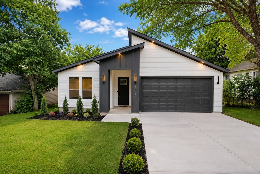 4523 S Ewing Avenue, Dallas, TX 75216