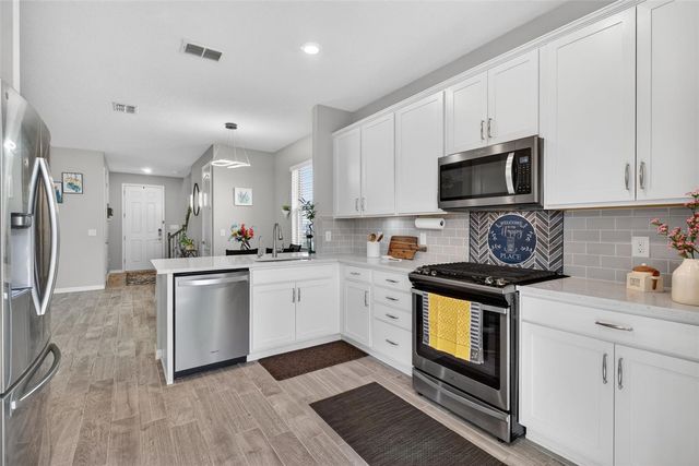 18056 AERO AVENUE, Land O Lakes, FL 34638