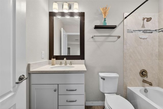 18056 AERO AVENUE, Land O Lakes, FL 34638