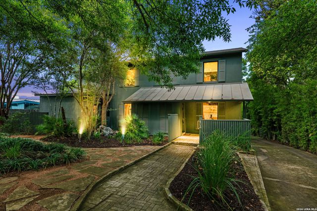 404 Sheraton, Terrell Hills, TX 78209