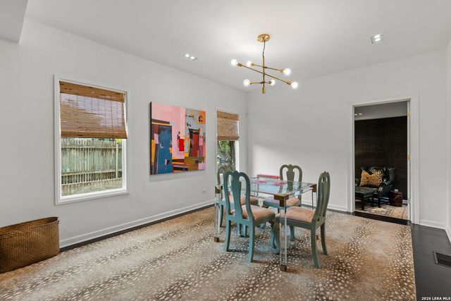 404 Sheraton, Terrell Hills, TX 78209