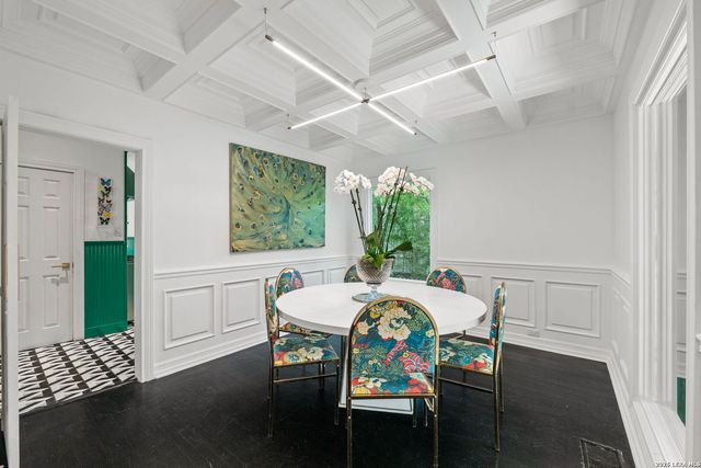 404 Sheraton, Terrell Hills, TX 78209