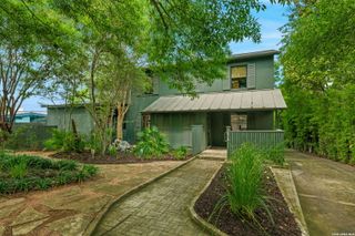 404 Sheraton, Terrell Hills, TX 78209