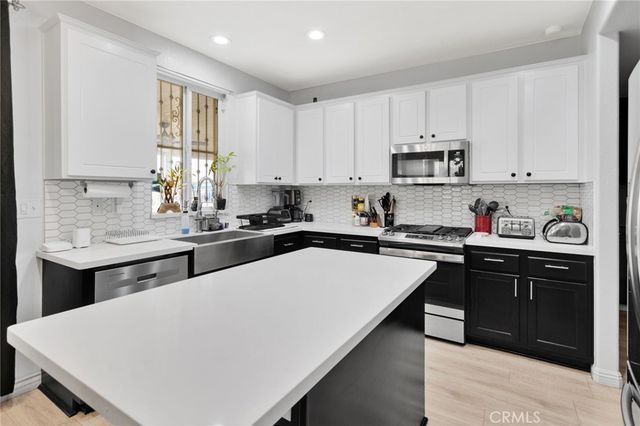 13888 Chestnut, Victorville, CA 92392