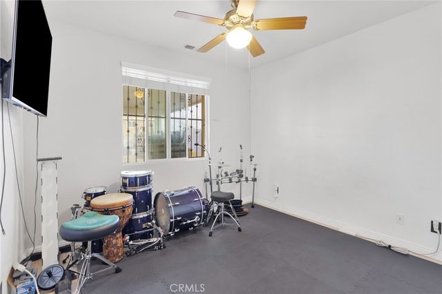 13888 Chestnut, Victorville, CA 92392