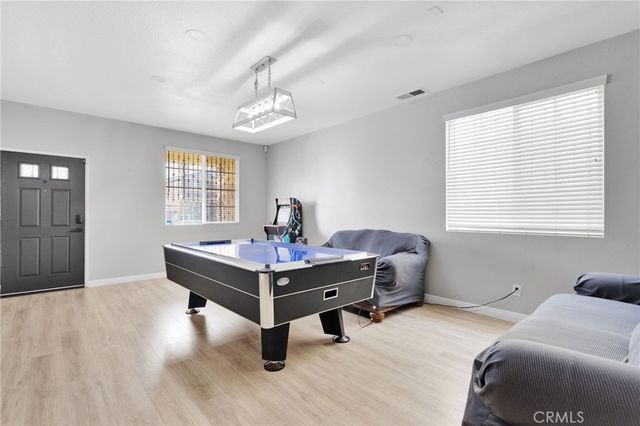 13888 Chestnut, Victorville, CA 92392