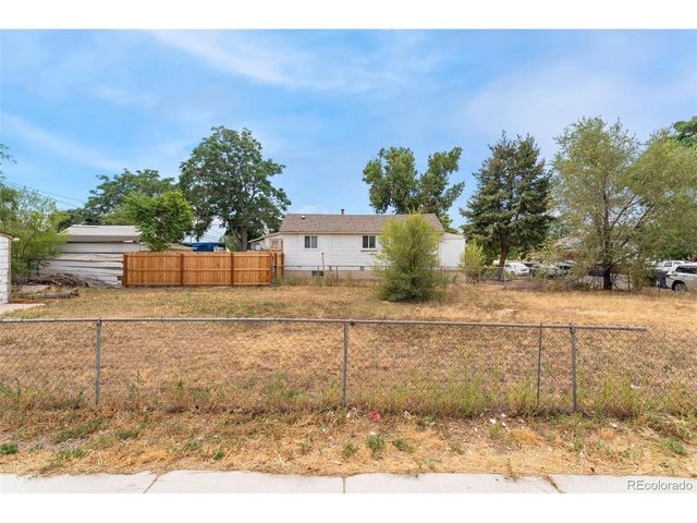 4790 N Vine St, Denver, CO 80216