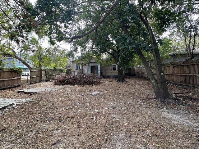 1514 E 99TH AVENUE, Tampa, FL 33612