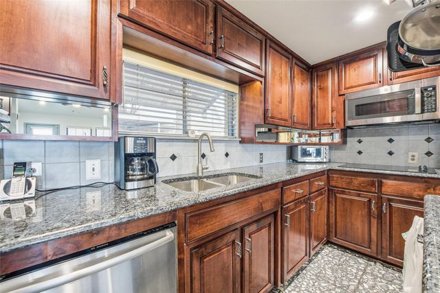 2404 Indian Cove Street, Fort Worth, TX 76108