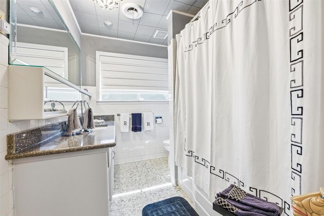 2404 Indian Cove Street, Fort Worth, TX 76108