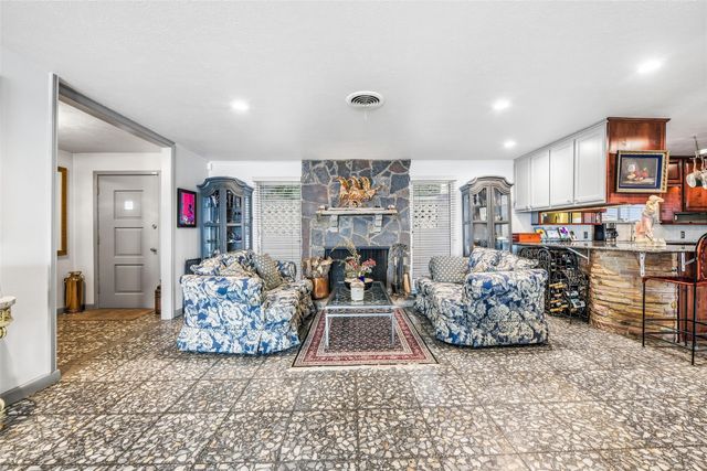 2404 Indian Cove Street, Fort Worth, TX 76108