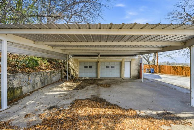 2404 Indian Cove Street, Fort Worth, TX 76108