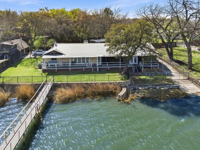 2404 Indian Cove Street, Fort Worth, TX 76108