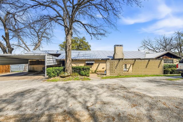 2404 Indian Cove Street, Fort Worth, TX 76108