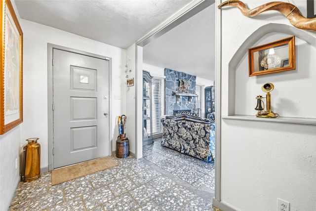 2404 Indian Cove Street, Fort Worth, TX 76108