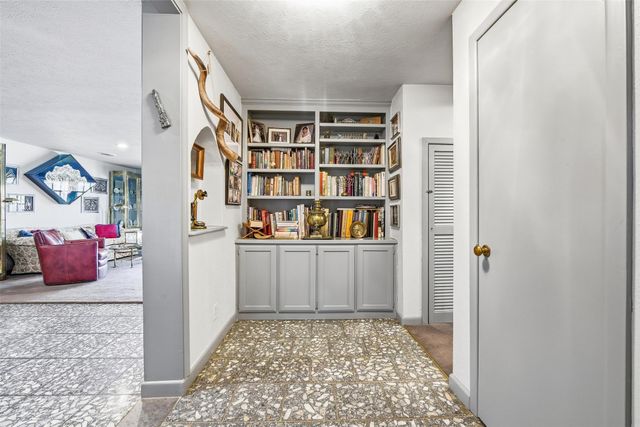 2404 Indian Cove Street, Fort Worth, TX 76108