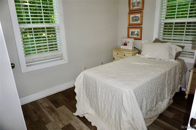 522 MARKET, Moundville, AL 35474