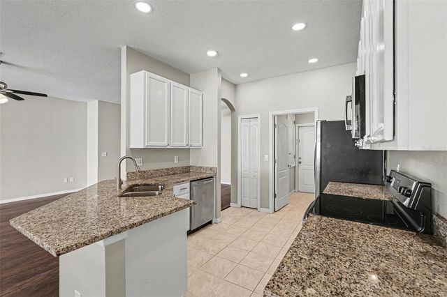 408 THICKET CREST ROAD, Seffner, FL 33584