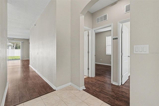 408 THICKET CREST ROAD, Seffner, FL 33584