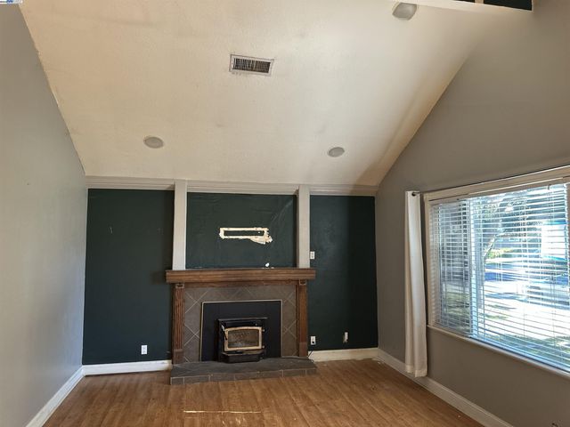 163 Stirling Dr, Vacaville, CA 95687