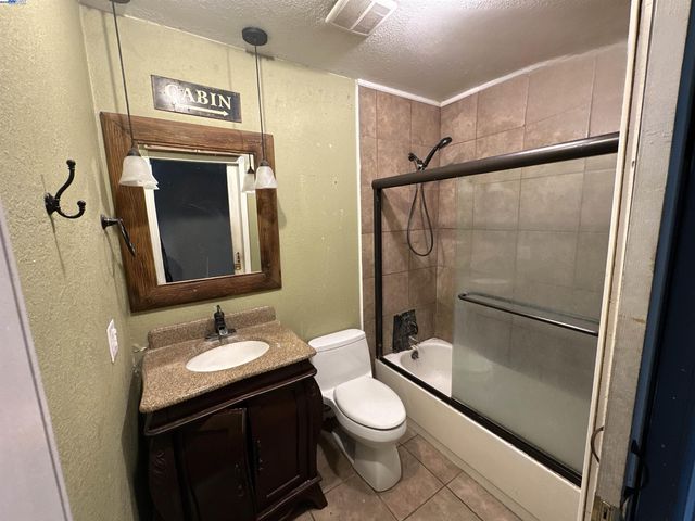 163 Stirling Dr, Vacaville, CA 95687