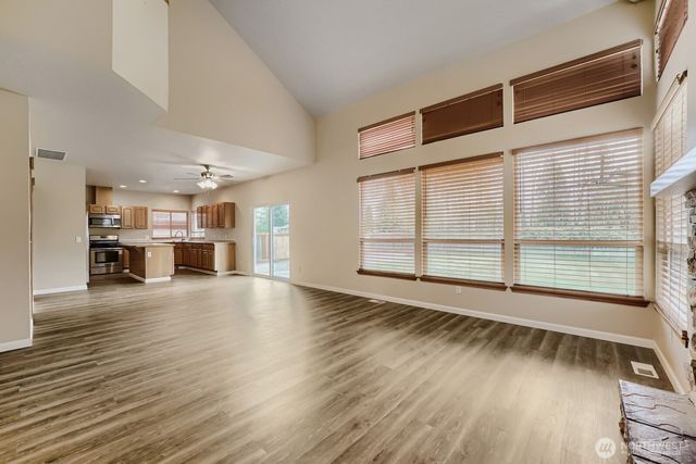 1104 Williams Street NW, Orting, WA 98360