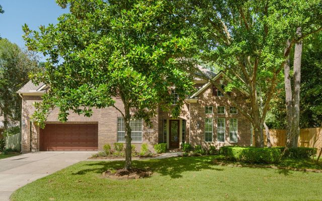 59 E Green Pastures Circle, The Woodlands, TX 77382