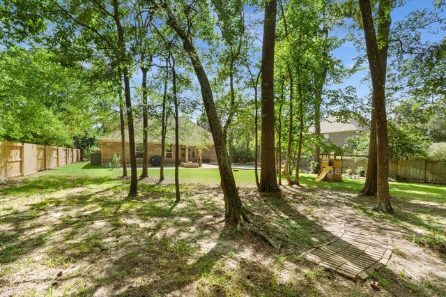 59 E Green Pastures Circle, The Woodlands, TX 77382