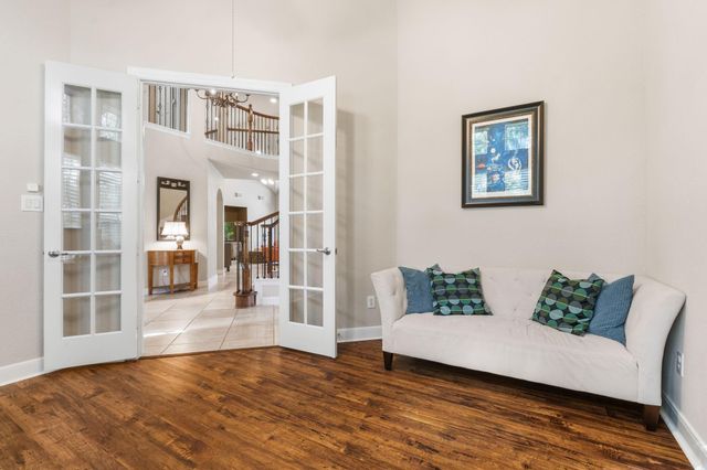 59 E Green Pastures Circle, The Woodlands, TX 77382