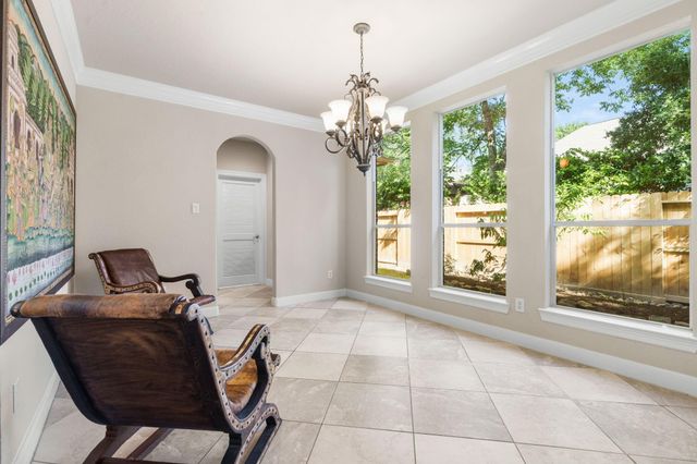 59 E Green Pastures Circle, The Woodlands, TX 77382