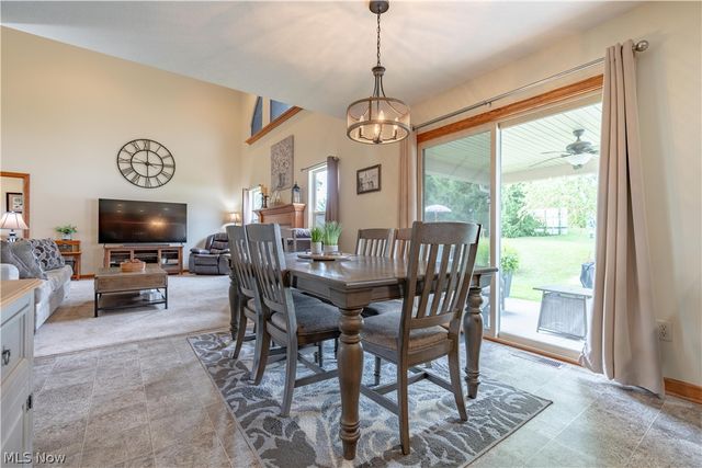 1225 Amanda Street SW, Massillon, OH 44647