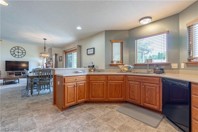 1225 Amanda Street SW, Massillon, OH 44647