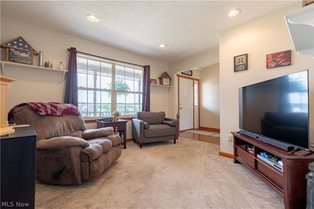 1225 Amanda Street SW, Massillon, OH 44647