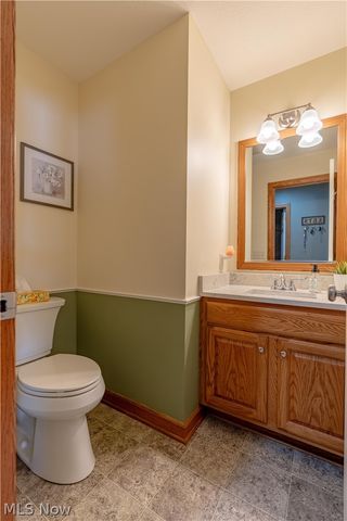 1225 Amanda Street SW, Massillon, OH 44647