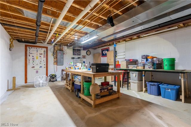 1225 Amanda Street SW, Massillon, OH 44647