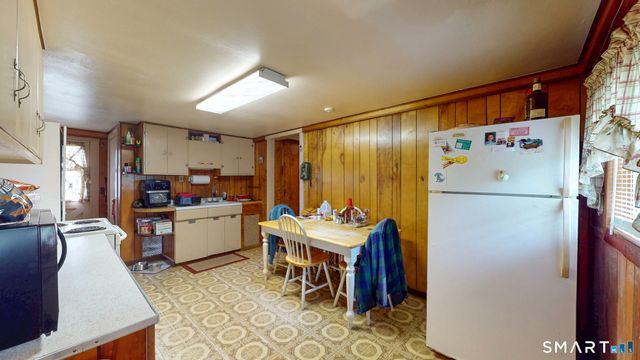90 Water Street, Chester, CT 06412