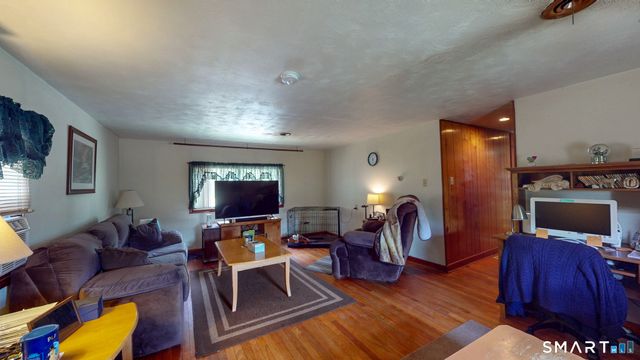90 Water Street, Chester, CT 06412