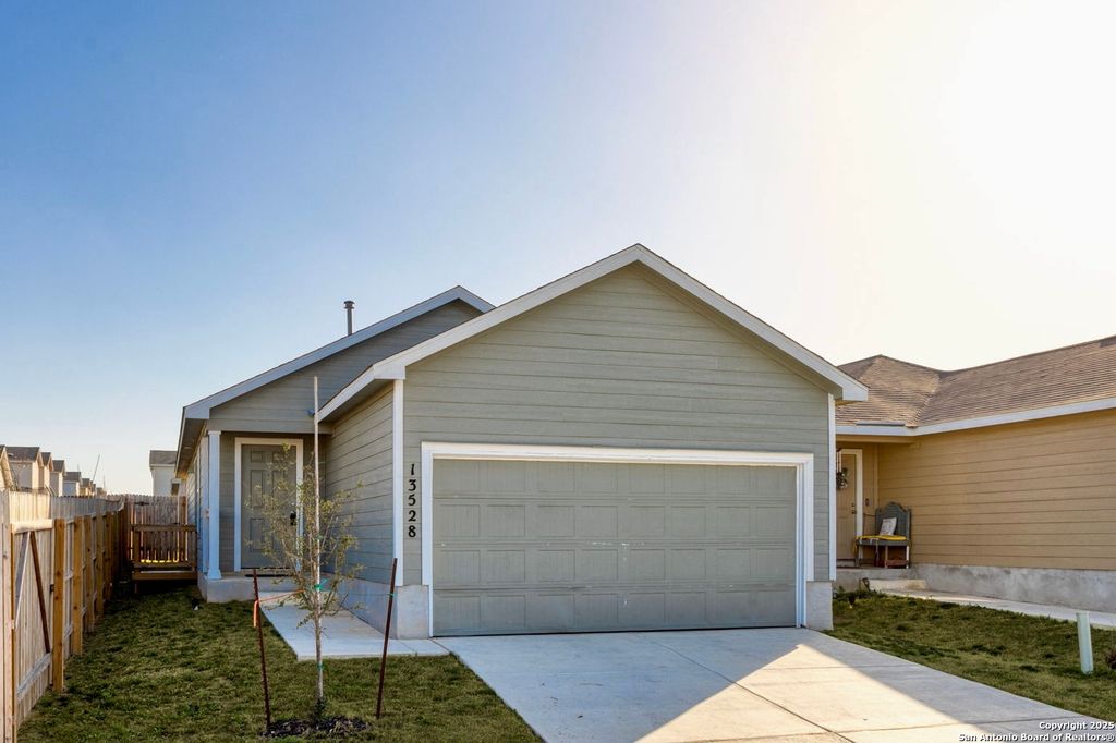 13528 BARTON CV, San Antonio, TX 78253