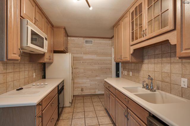 3004 SPEEDWAY AVENUE, Wichita Falls, TX 76308