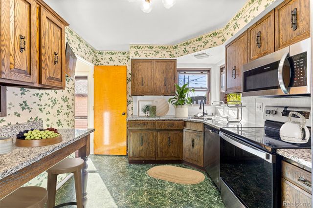 30639 Florence Street, Garden City, MI 48135