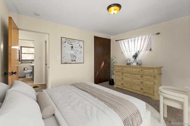 30639 Florence Street, Garden City, MI 48135