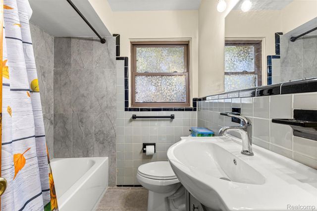 30639 Florence Street, Garden City, MI 48135