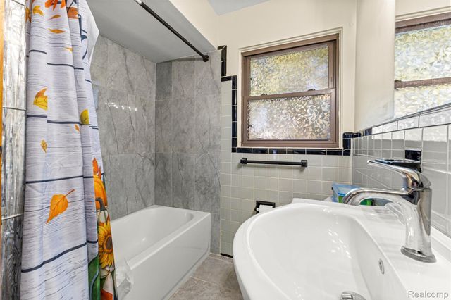 30639 Florence Street, Garden City, MI 48135